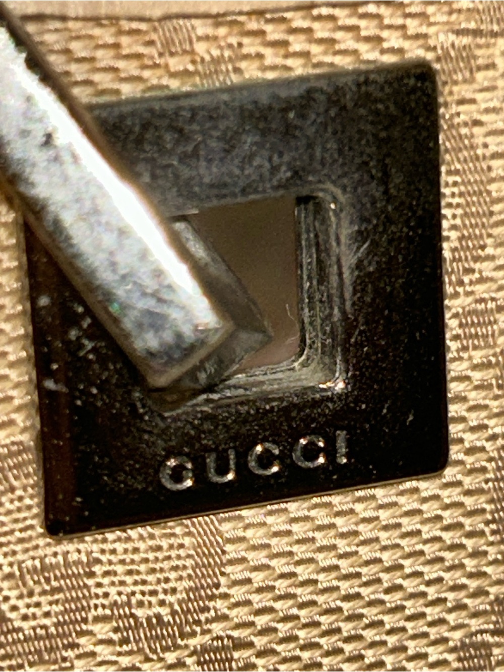 Vintage Gucci GG Canvas Shopper - Tom Ford Era 2000’s. COA included and charm - Picture 7 of 11